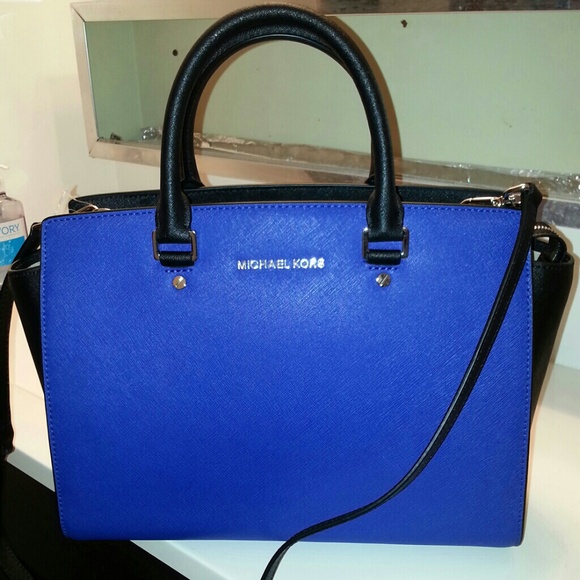 michael kors blue and black purse