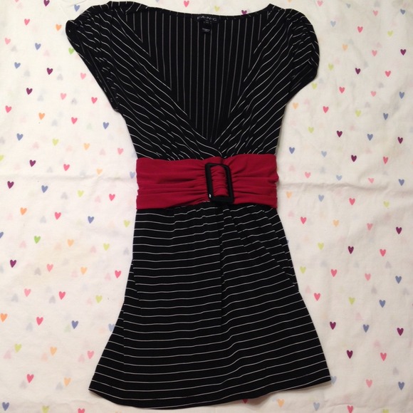 Black and White Striped Top w/ Red
