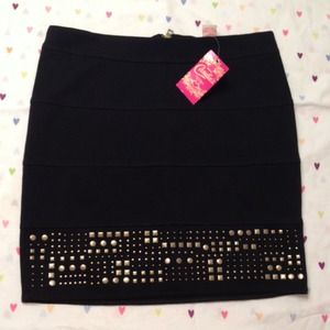 Skirt with metal decorations - Black