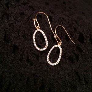 BUNDLE 2 pair earrings + 2 Anthro bracelets