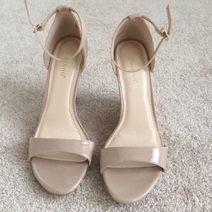 Strap wedge nude 6.5