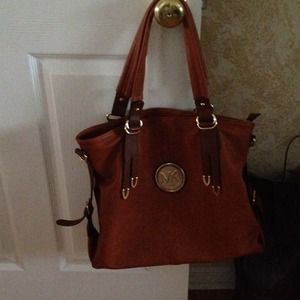 MK large handbag excellent buy!!