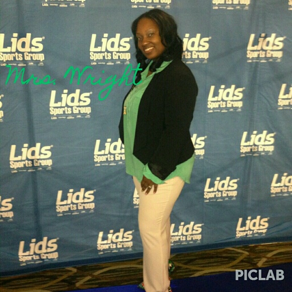 Hi I'm Mrs. Wright - Picture 2 of 2