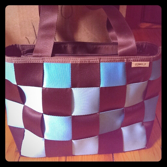 Comely seatbelts purse