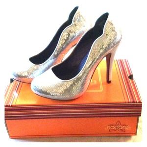 Sparkly pumps