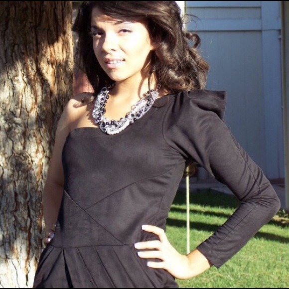 Bebe Kardashian Black 1 sleeve suede dress