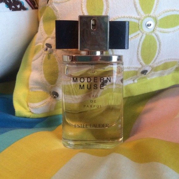 Estée Lauder Modern Muse