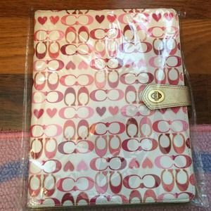 ❗️MUST GO TODAY‼️ Coach ipad case