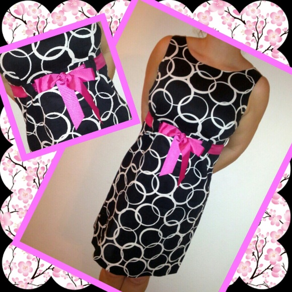 Too cute black white circle print dress with pink!