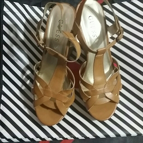Guess Wedges