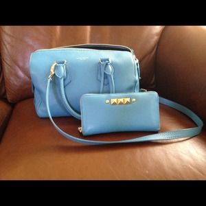Baby blue henri bendel purse, matching wallet