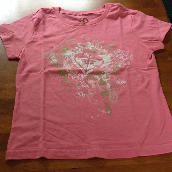 Super cute Girl's Roxy t-shirt - Worn once Medium