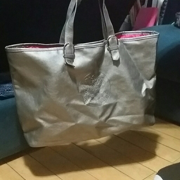 Vince Camuto Tote