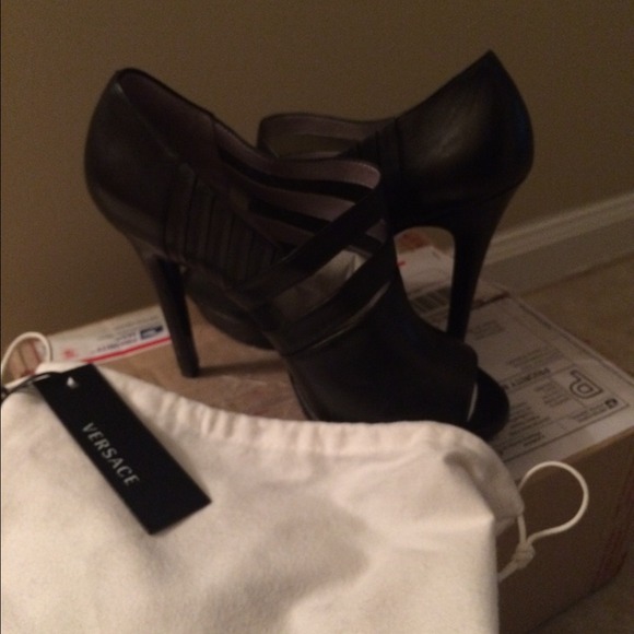 VERSACE® booties 👠 - Picture 4 of 4