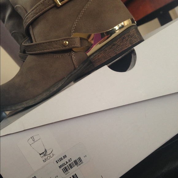 Soft leather tan boots - Picture 4 of 4