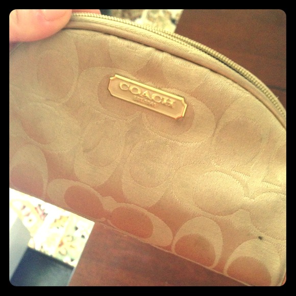 Coach make-up bag - Picture 1 of 4