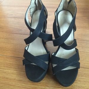Black strap cross heels