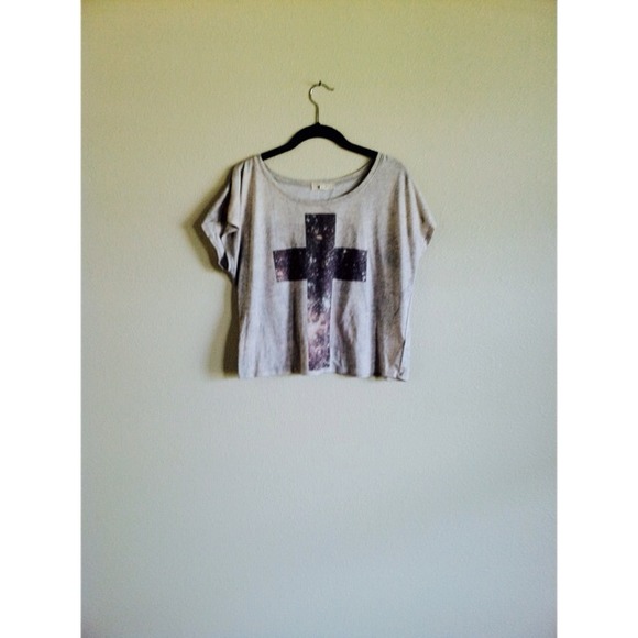 *SOLD ON VINTED* F 21 cross crop top.