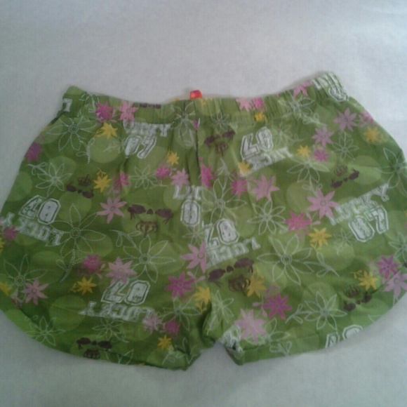 Summer Shorts - Picture 2 of 3