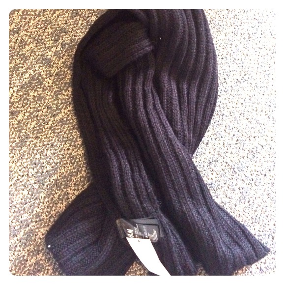 Black scarf h&m