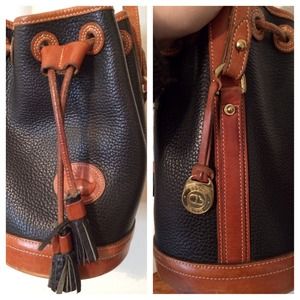 Vintage Dooney & Bourke navy leather bucket bag.