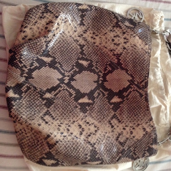 Michael Kors Handbags - Michael Kors Hobo Bag