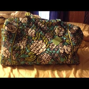 Vera bradley large duffle