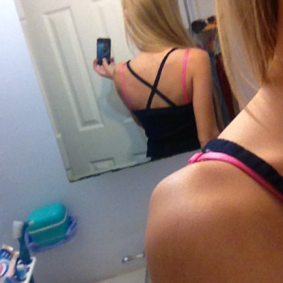 Navy Hollister top - Picture 2 of 2