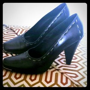 "Donald J Pliner made in italy.