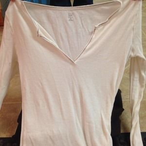 Gap shirt