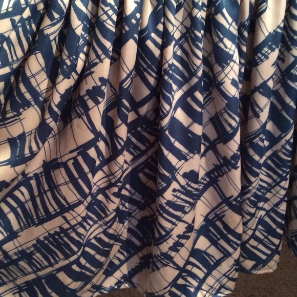 💋Abstract design skirt - Picture 2 of 2