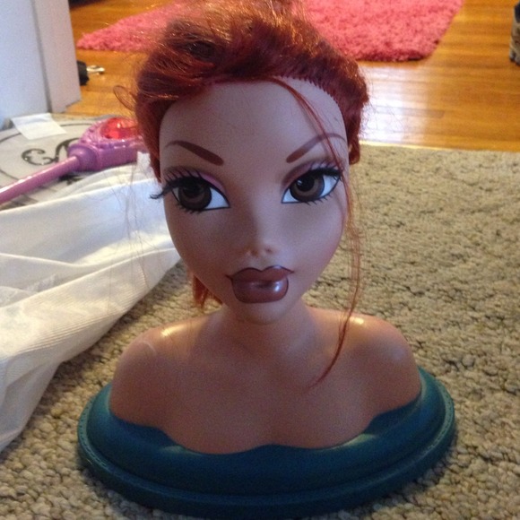 Brats head play doll