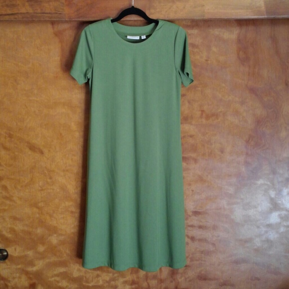 Elegant and simple A line dress - Picture 1 of 1