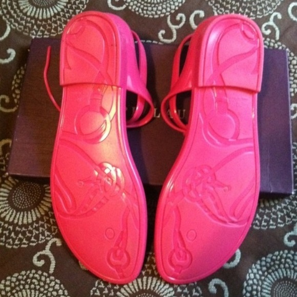 SOLD🎉Host Pick🎉Ralph Lauren sandals - Picture 3 of 3