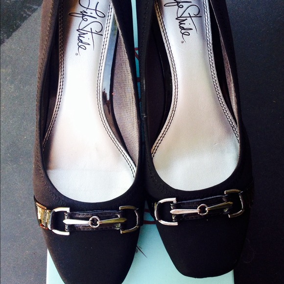 LifeStride Gazette 7M Black 1" wedge heel