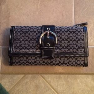 Authentic Coach signature wallet