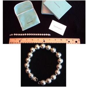 Tiffany & Co. Bead Bracelet and nike outfit