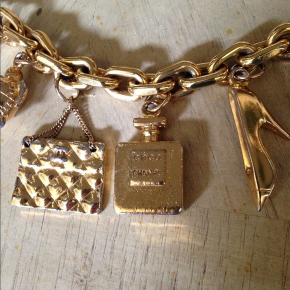 Vintage Chanel charm bracelet - Picture 4 of 4