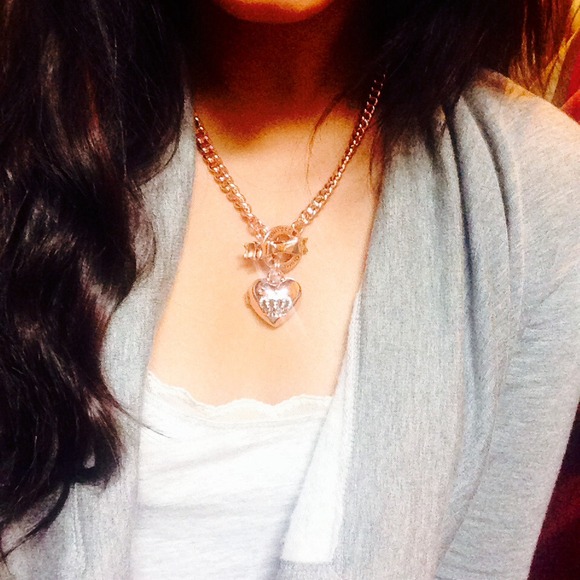 Price ⬇️ Juicy Couture HeartCrown Locket Necklace