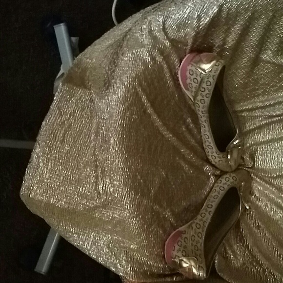 Guess Golden Flats - Picture 3 of 4