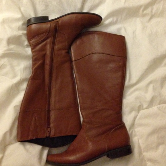 Brown riding boots (fashion boots)