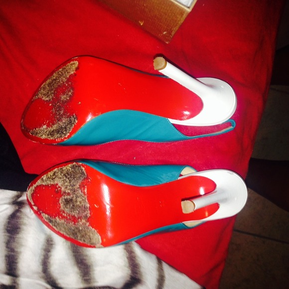 Authentic red bottoms Christian loub!! - Picture 4 of 4