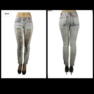 Bleach Distressed Jeans