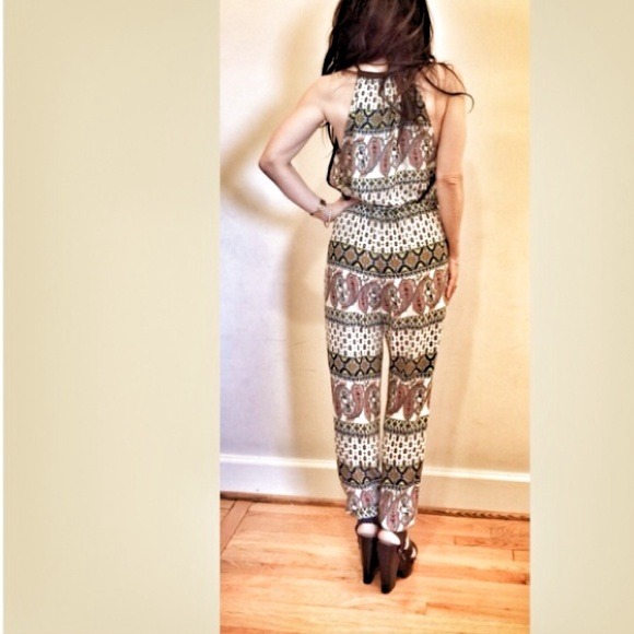 Stunning jumpsuit!! BLOW OUT SALE only 2 left - Picture 4 of 4