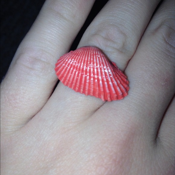 Coral colored adjustable seashell ring!