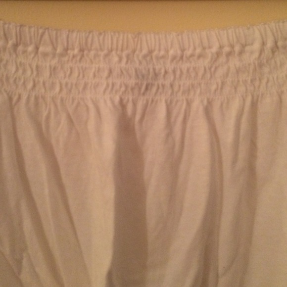 ❌SOLD❌ cinched accent white tube top - Picture 3 of 4