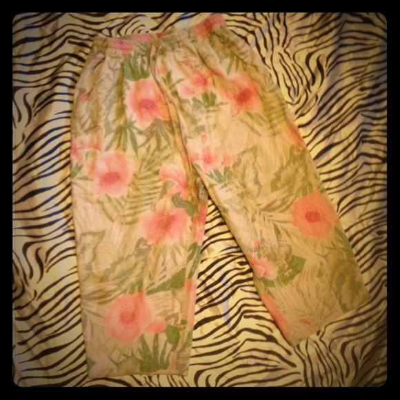 10$ if bundle! Silk capris!