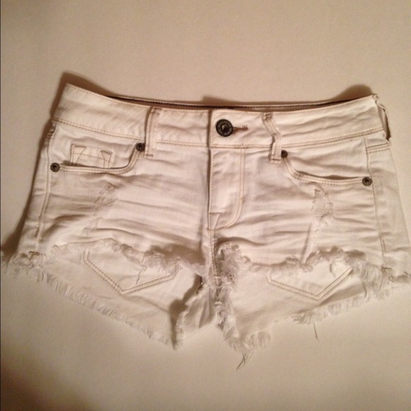 Pacsun- bullhead- white shorts