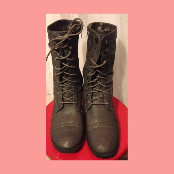 Grey Combat boots Sz.7 women