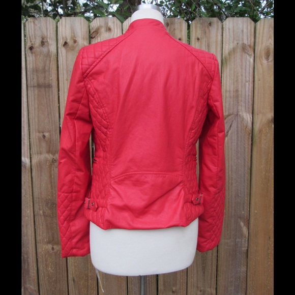 Gorgeous vegan leather jacket! - Picture 3 of 4